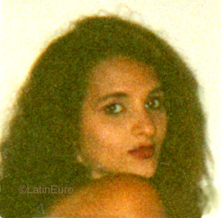 Date this young Brazil girl Katia from ITAQUAQUECETUBA B9241