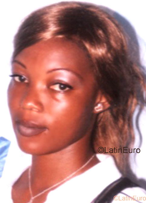 Date this athletic Any Country girl Modestine- from  A9631