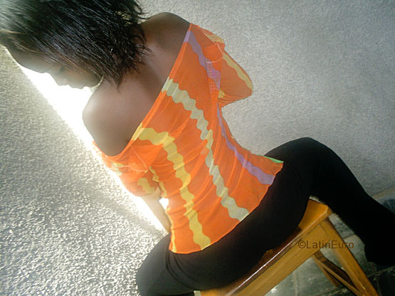 Date this young Ivory Coast girl Lea from Abidjan A9728