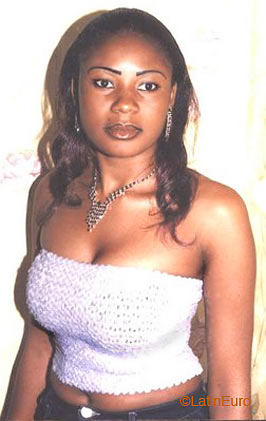 Date this gorgeous Ivory Coast girl Mariame from Abidjan A9590
