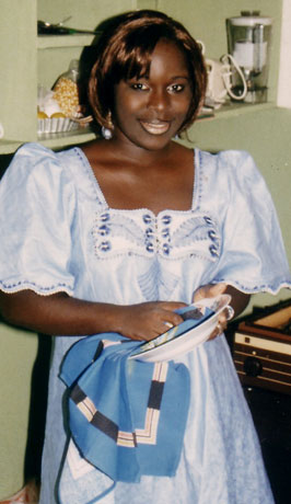 Date this foxy Any Country girl Manouche from  A9841