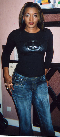 Date this hot Any Country girl Idrissa from  A9868