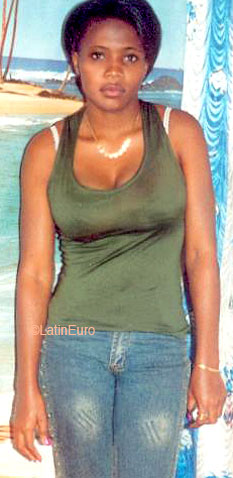 Date this cute Cameroon girl Julia from  A9951