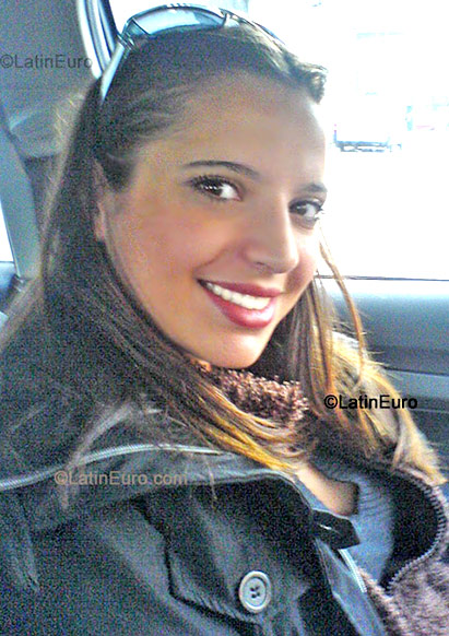 Date this lovely Brazil girl Maressa from Santos B-247