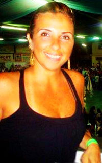 Date this pretty Brazil girl Simone from  B-281