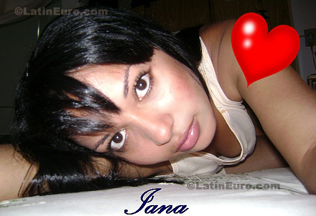 Date this beautiful Brazil girl Iana from Quixada B-6