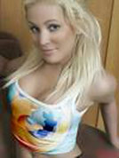 Date this sultry Brazil girl Ana Carolina from Goiania B-75