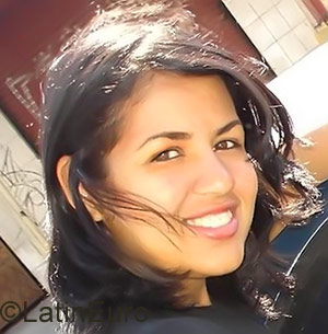 Date this foxy Brazil girl Josy from Sao Paulo B1005