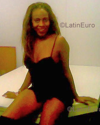 Date this happy Brazil girl Cristina from Goiania B1029