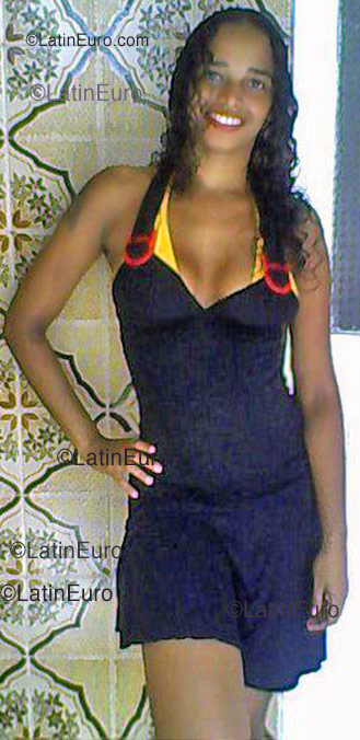 Date this beautiful Brazil girl Germana from Recife B1083