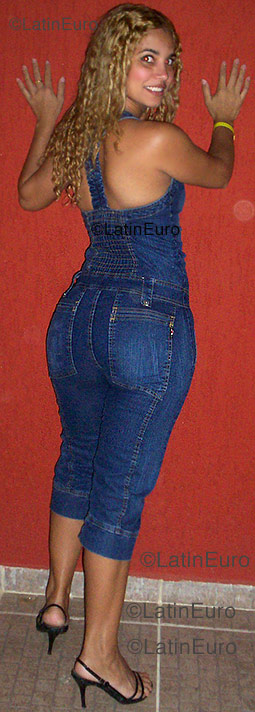 Date this funny Brazil girl Eliane from Governador Valadares B1164