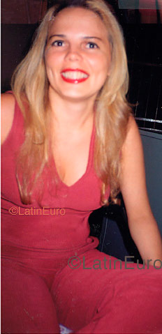 Date this voluptuous Brazil girl Simone from Imperatriz B1187