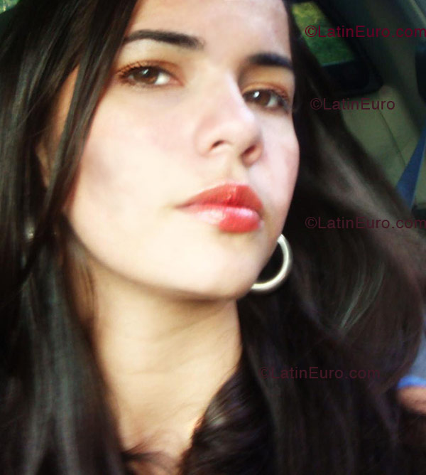 Date this cute Brazil girl Nataly from Santos B1229