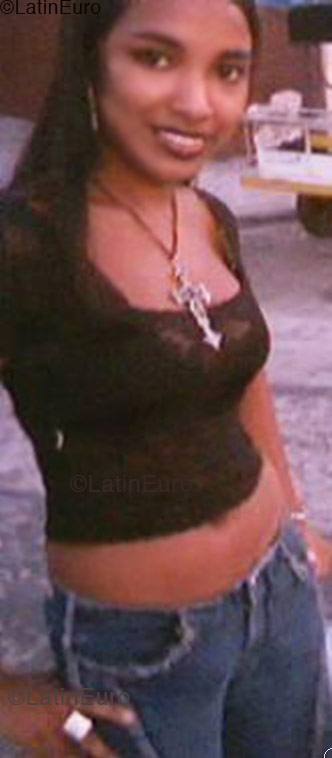 Date this voluptuous Brazil girl Ana from Sao Luis B1273