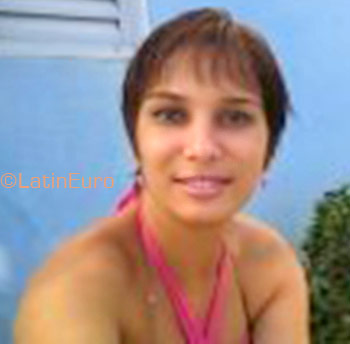 Date this charming Brazil girl Luciana from Rondonopolis B1297