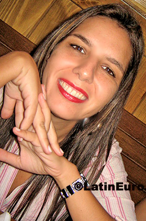 Date this happy Brazil girl Danielle from Sao Paulo B13