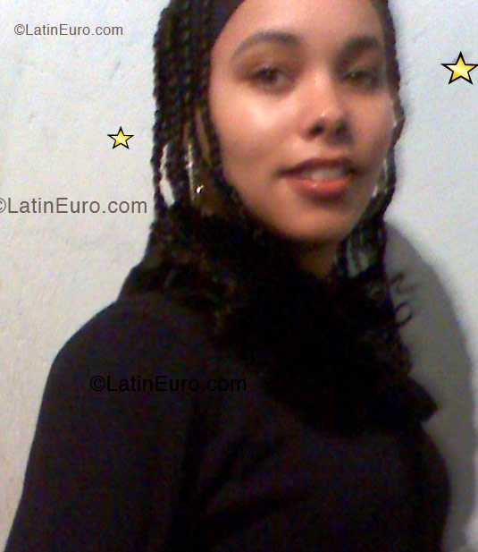 Date this pretty Brazil girl Aline from Sao Paulo B1343