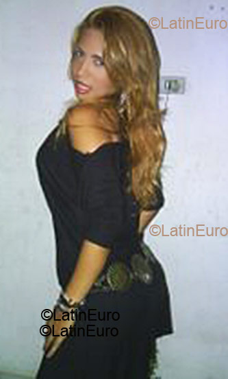 Date this pretty Brazil girl Andrea from Olinda B1393