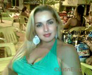 Date this athletic Brazil girl Gleicy from Goiania B1394