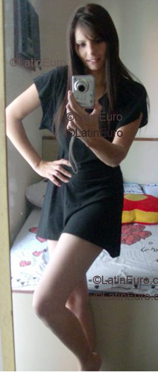 Date this georgeous Brazil girl Natalia- from Sao Paulo B1424