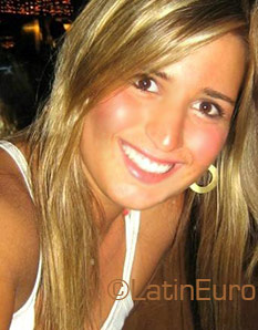 Date this charming Brazil girl Roberta from Campinas B1670