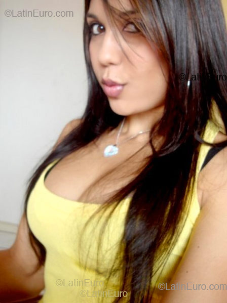 Date this young Brazil girl Raphaella from Rio de Janeiro B1676