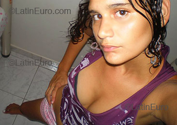 Date this lovely Brazil girl Paola from Juazeiro B1697