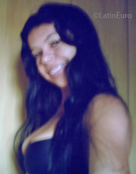 Date this georgeous Brazil girl Elaine from Porto Velho B1815