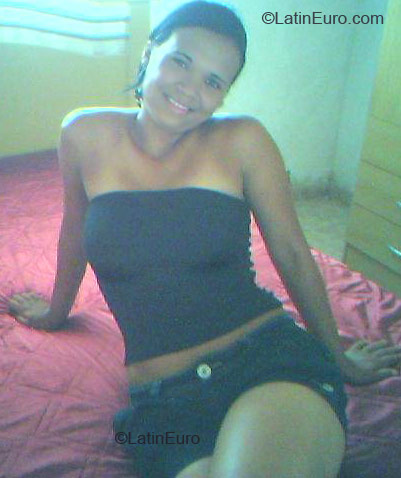 Date this cute Brazil girl Jackueline from  B1901