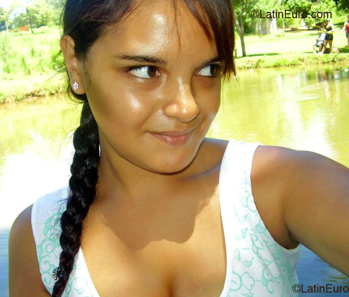 Date this cute Brazil girl Josiane from  B1938