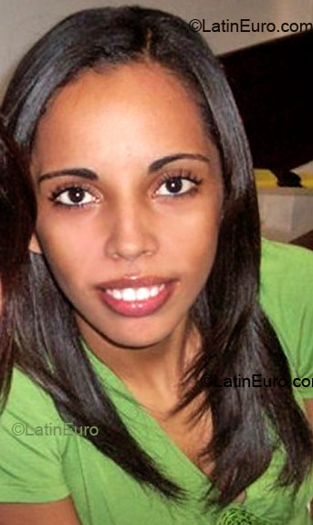 Date this pretty Brazil girl Ana from Sao Goncalo B1957