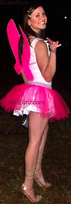 Date this voluptuous Brazil girl Michele from Cascavel B2019