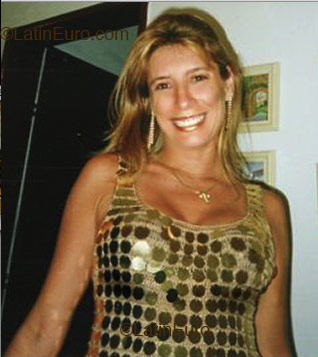 Date this nice looking Brazil girl Karla from Rio Grande B2028
