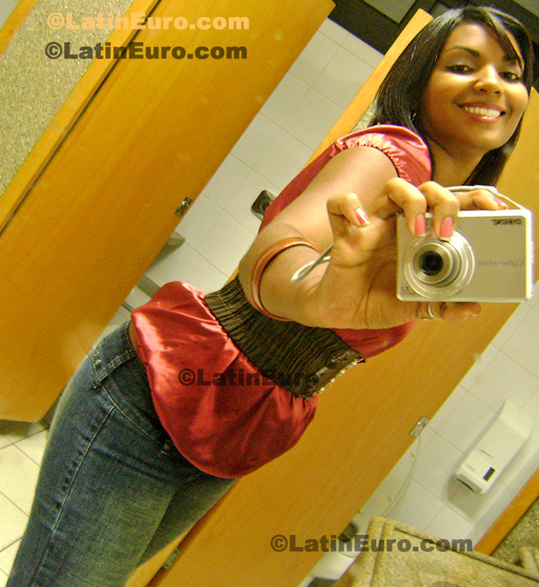 Date this charming Brazil girl Rosangela from Itabuna BR3711