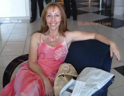 Date this sensual Brazil girl Vera from Sao Paulo B2124