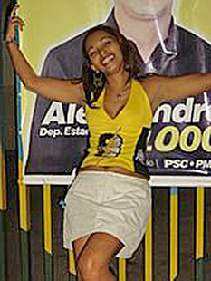 Date this sensual Brazil girl Crisnan from Belem B2158