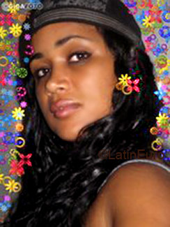 Date this attractive Brazil girl Joslene from Salvador B2265