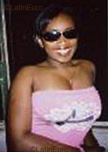 Date this pretty Brazil girl Carla from Belo Horizonte B2323