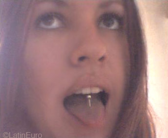 Date this nice looking Brazil girl Daniele from RIO DE JANEIRO B2338
