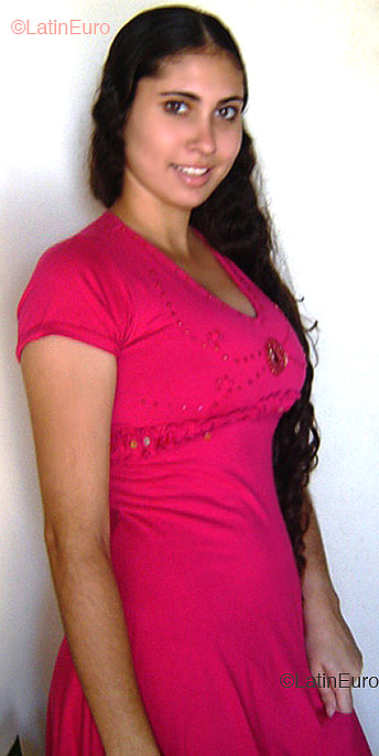 Date this cute Brazil girl Joyce from ESPIRITO SANTO B2449