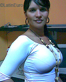 Date this pretty Brazil girl Edneia from Cuiaba B2495