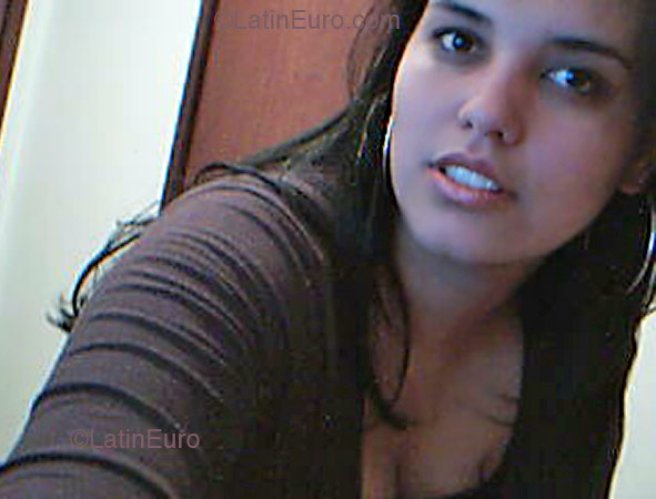Date this happy Brazil girl Morenah from  B2497