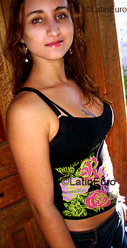 Date this good-looking Brazil girl Daiane from Itajai B2516