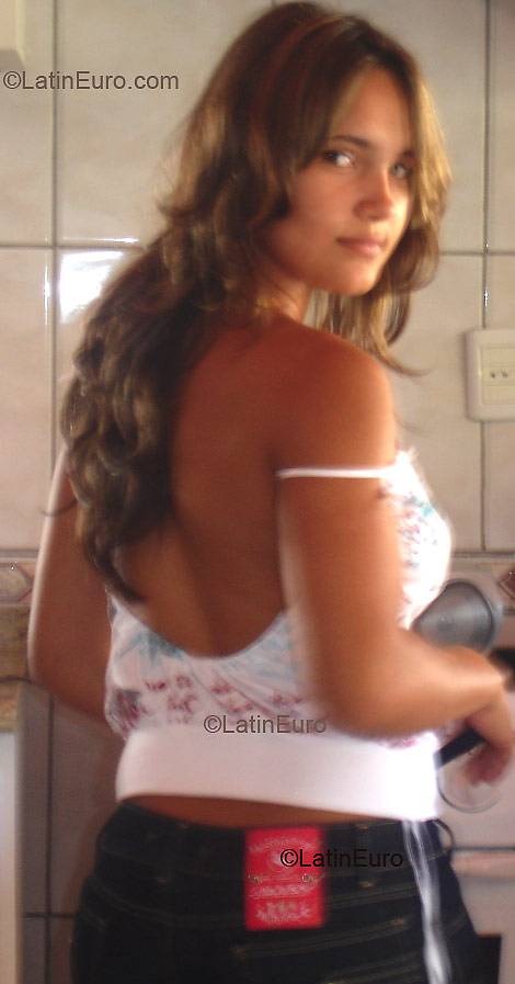 Date this young Brazil girl Bruna from GOIANIA B2565