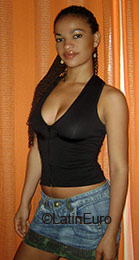 Date this voluptuous Brazil girl Gilvana from RIO DE JANEIRO B2591