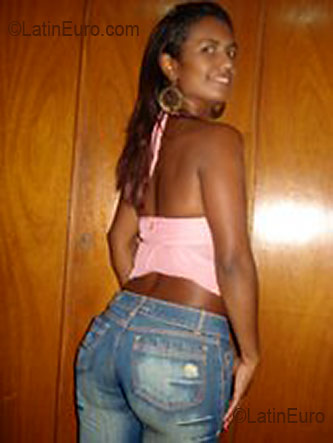 Date this lovely Brazil girl Ana from FORTALEZA B2643