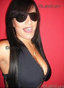 Date this delightful Brazil girl Cleydyane from GOIANIA B2751