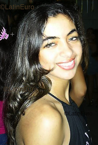 Date this charming Brazil girl Nayanna from SANTA INES B2912