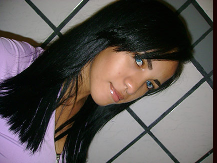 Date this hot Brazil girl Mildemackele from GUARAPARI B2924
