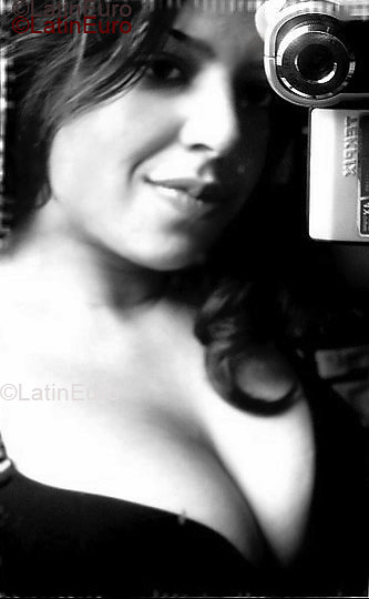 Date this sensual Brazil girl Gabriela from SAO PAULO B2928
